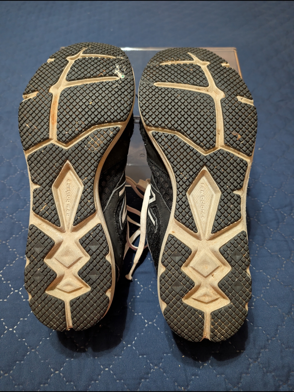 New Balance 630 Black & White Running Shoes - Picture 4 of 4